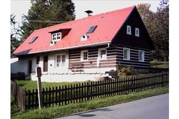 Češka Chata Machov, Eksterier